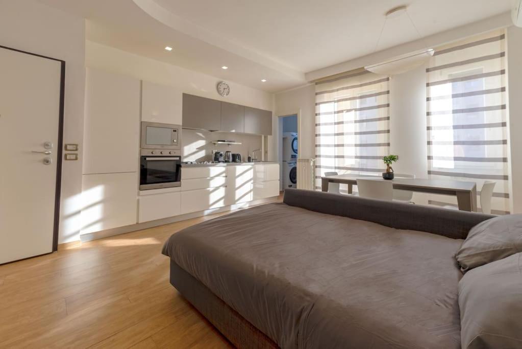 Apt. Linate - Duomo A 10 Minuti Appartement Milaan Buitenkant foto