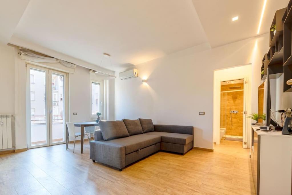 Apt. Linate - Duomo A 10 Minuti Appartement Milaan Buitenkant foto